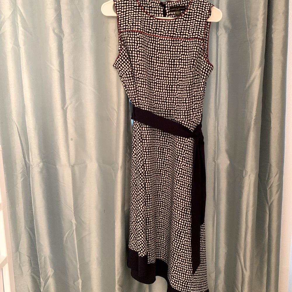 Beautiful red, white, blue dress with sash. Size 8.
